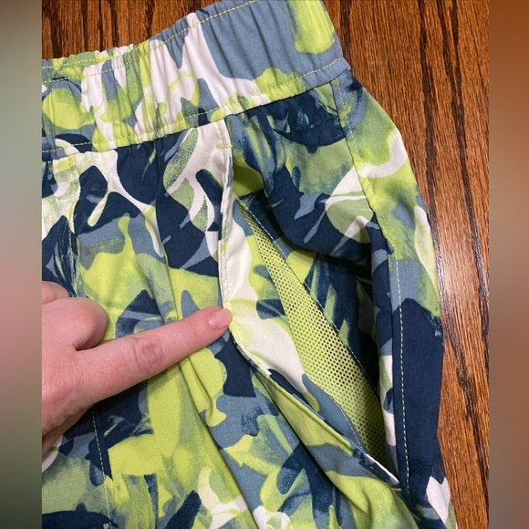 The North Face Men's XL Green Tropical Print Class V Pull-On Shorts Relaxed NWT - Picture 14 of 16